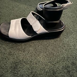 Clarks ladies sandals